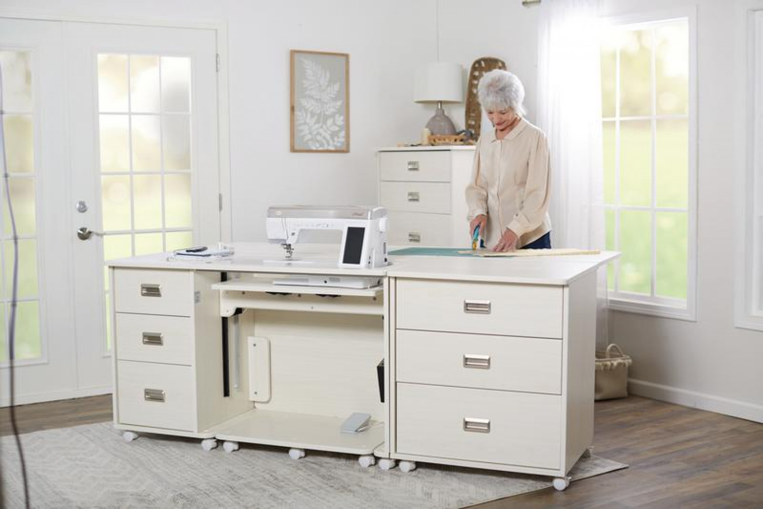The Koala Artistry Drawer Center with Three Drawer Caddy